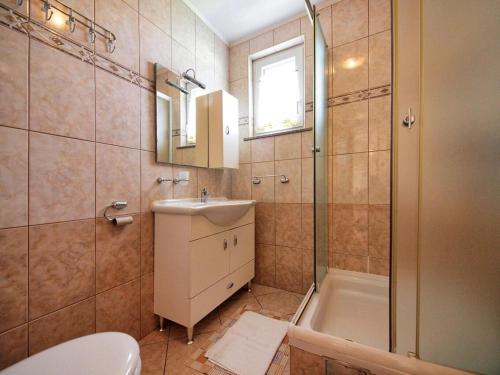 Two-Bedroom Apartment with Terrace image 5