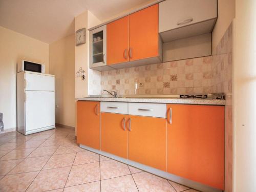Two-Bedroom Apartment with Terrace image 6