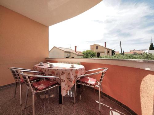 Two-Bedroom Apartment with Terrace image 1