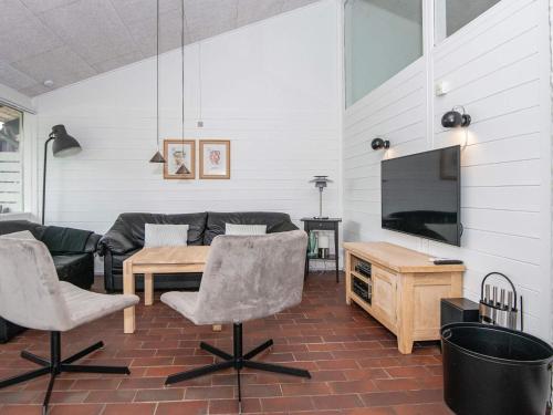 6 person holiday home in Aabenraa