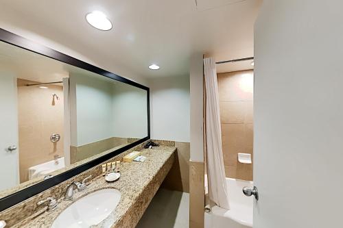 Aqua Palms 502 condo - image 5