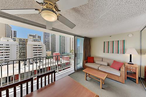 Pacific Monarch 901 condo - image 7