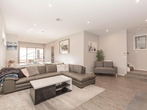 43A Twynam Street - Cooma 43A Twynam Street - Cooma