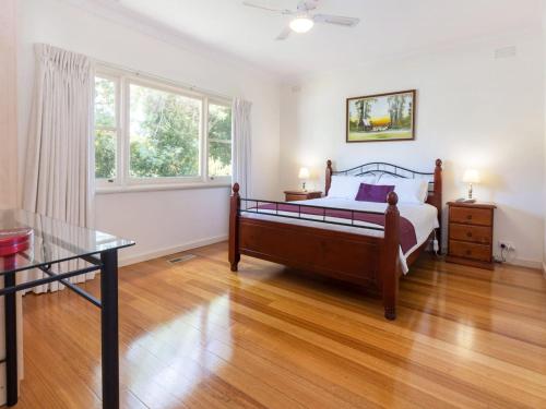 Renovated Beach Beauty Rosebud near Goolgowie Bushland Reserve