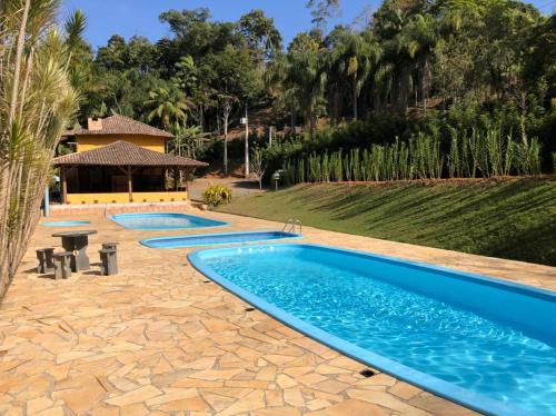 Peldbaseins, Casa de campo Rosa dos ventos in Rodeio