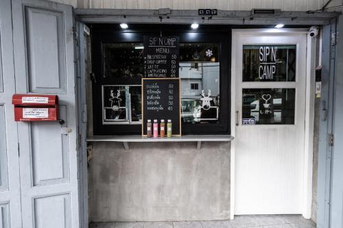 Sip N' Camp, Bangkok