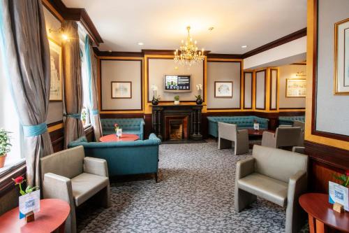 Langham Court Hotel - image 11