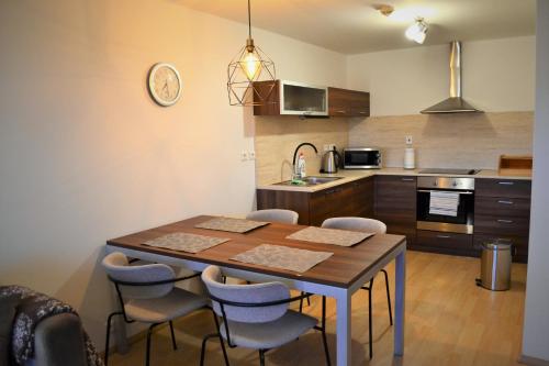 مطبخ, NEW Apartment 120 Residence in Donovaly Town Center