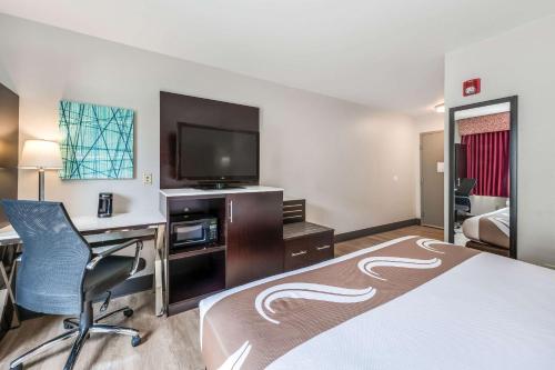 Quality Inn Poughkeepsie - image 12