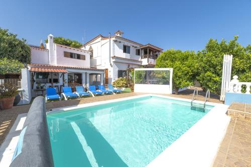  Casa Rosa with Heated Pool by I N Z U L A E in Vega de San Mateo