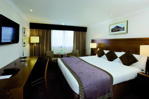 The Aberdeen Altens Hotel - image 8