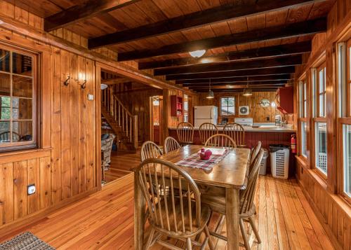 Cardinal Cabin - Hiller Vacation Homes cabin - image 4