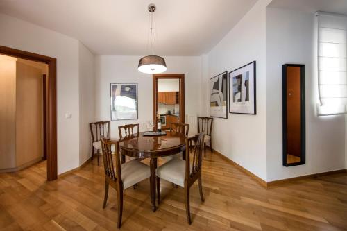 3 Bdr apt VDSL 2 mins from Acropolis museum - image 3