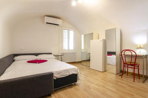 Studio nel cuore della citta' by Wonderful Italy, Bolonia