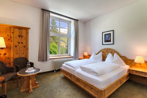 1 queen bed