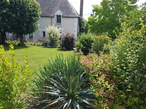 Les 7 Tilleuls - Chambres d'hôtes BnB Monteaux