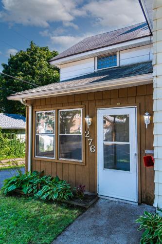 Stay in Twin Cities - Three Bedrooms, free WiFi - free Parking closer to downtown Saint Paul and Min
