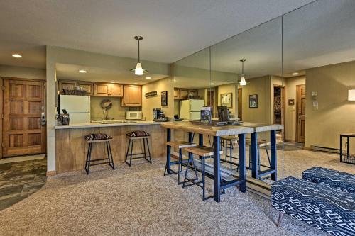 Condo with Balcony about 2 Mi to Purgatory Resort! - image 6