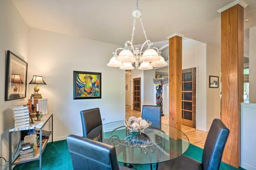 Luxe Boise Home with Patio Golf Hike Explore - image 7
