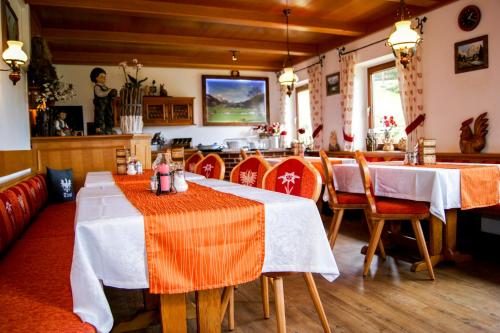 Restaurant, Pension Sonnleitn in Kirchdorf in Tirol