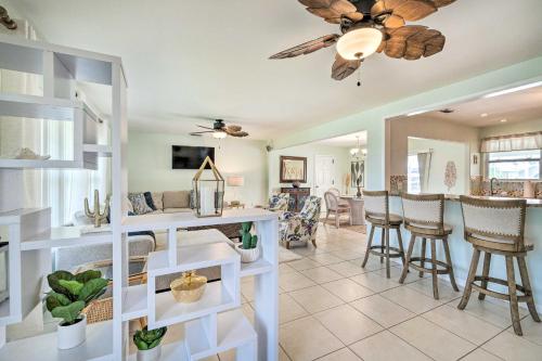 Tropical Escape on Myakka River with Hot Tub! - image 3