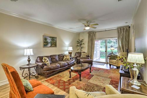 Quaint Merritt Island Condo with Pool Access! in Merritt Island, USA