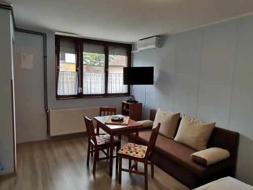 Зручності, Rozsa Apartman in Дьюла