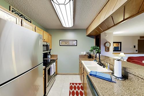 Mountainside Dream - Heated Garage - Heated Pool townhouse - image 6