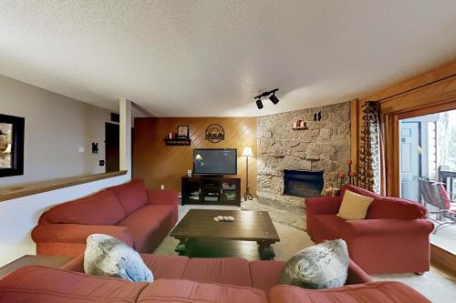 Mountainside Dream - Heated Garage - Heated Pool townhouse - image 10