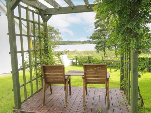 Lakeside Cottage in Boyle