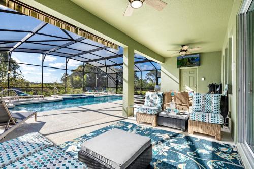 Solterra Oakshadows- 7 bedroom luxury home in a gated resort with a large pool area game room and in a great location - main image