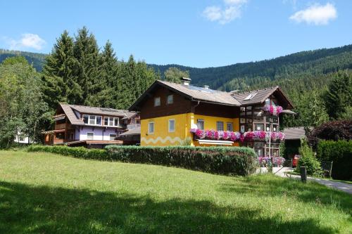 Ferienwohnung Grießer, Pension in Arriach