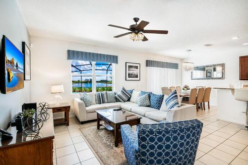 Solterra Stunner- 6 bedroom home with a south facing pool overlooking lagoon game room in a gated resort - image 4