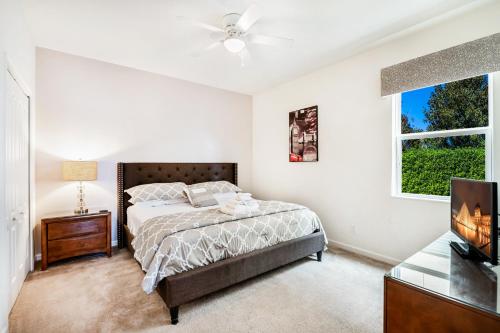 Solterra Stunner- 6 bedroom home with a south facing pool overlooking lagoon game room in a gated resort - image 9