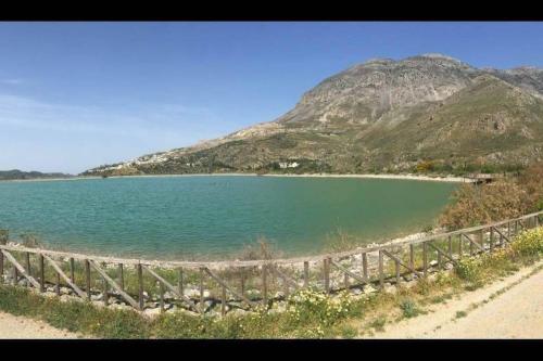 Villa Strata (a path to Psiloritis mountain)