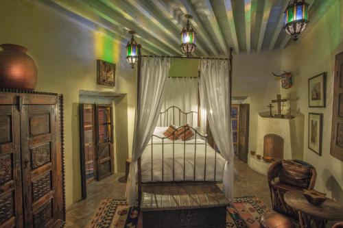 318267538 Hacienda Las Amantes