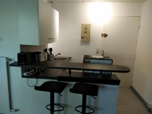 Kitchen, Superbe studio parking calme securise in Marie-Therese