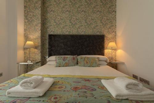 Caleta Homes - Apartamentos Pompidou - image 4