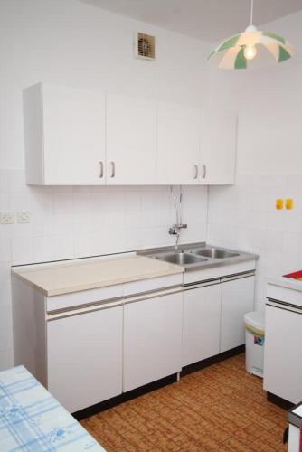 Apartments with a parking space Krvavica, Makarska - 6749