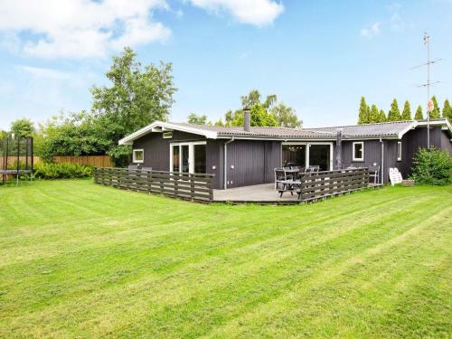  10 person holiday home in V ggerl se, Pension in Bøtø By