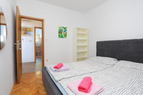 Apartments by the sea Balica Rat, Omis - 1065