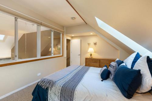 2105 The Pines condo - image 10