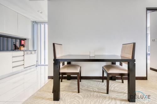 Pristine 1BR at The Address Residences Dubai Marina by Deluxe Holiday Homes, Dubaj (fotografie 3)