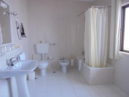 Boutique Hotel Marina S. Roque - image 3