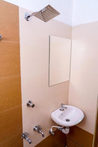 2 twin beds