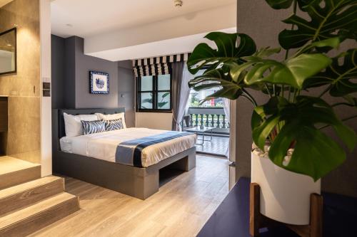 room detail thumbnail 0