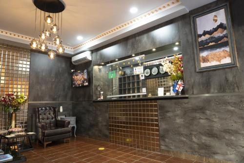Batumi West Hotel – Batumi, IL