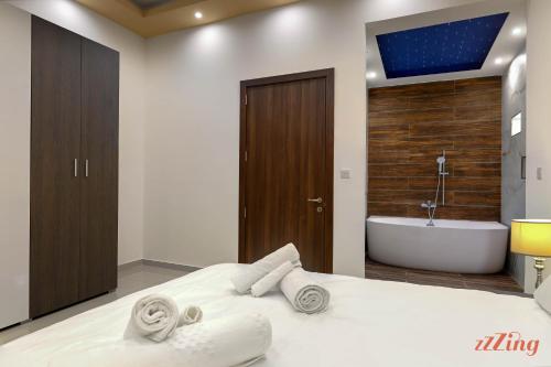 Gem Beachfront Apt with Amazing Bay and Sea Views, Birżebbuġa (Foto 10)