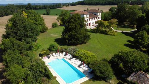 Chateau des Mautors - Accommodation - Saint-Colomb-de-Lauzun