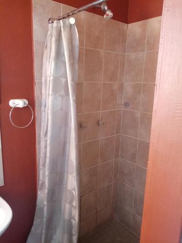 Bathroom, Mongilo Guesthouse in Windhoek